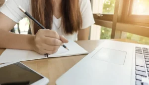 Купити курсову в Києві: як отримати індивідуальну роботу з гарантією