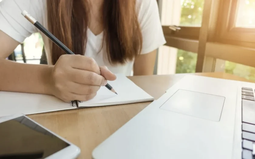 Купити курсову в Києві: як отримати індивідуальну роботу з гарантією