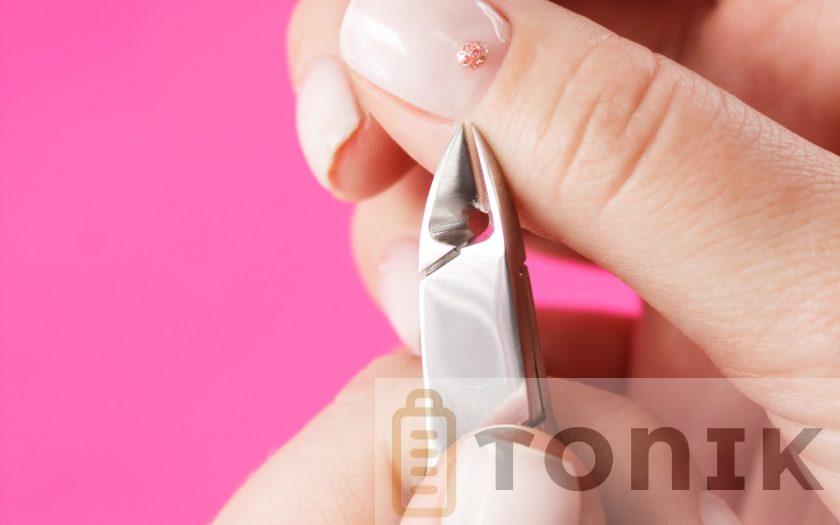 Пірсинг для нігтів: зухвалий тренд для сміливих