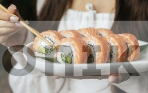 Доставка роллов: как выбрать сервис и получить то, что хочется