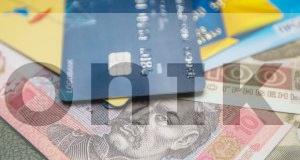 Онлайн кредит на картку: як отримати гроші швидко і не пошкодувати про умови