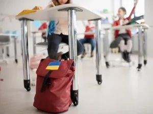 Як підготувати документи для навчання дитини за кордоном