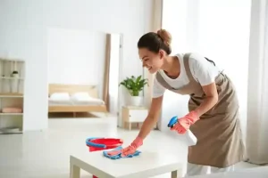 Скільки коштує чистота в Києві: розбираємося в нюансах професійного клінінгу без рожевих окулярів