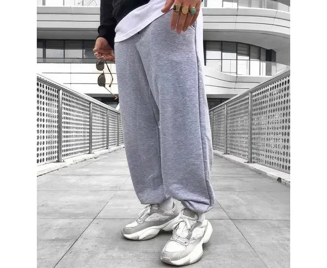Мужские спортивные штаны оверсайз – свобода и стиль
