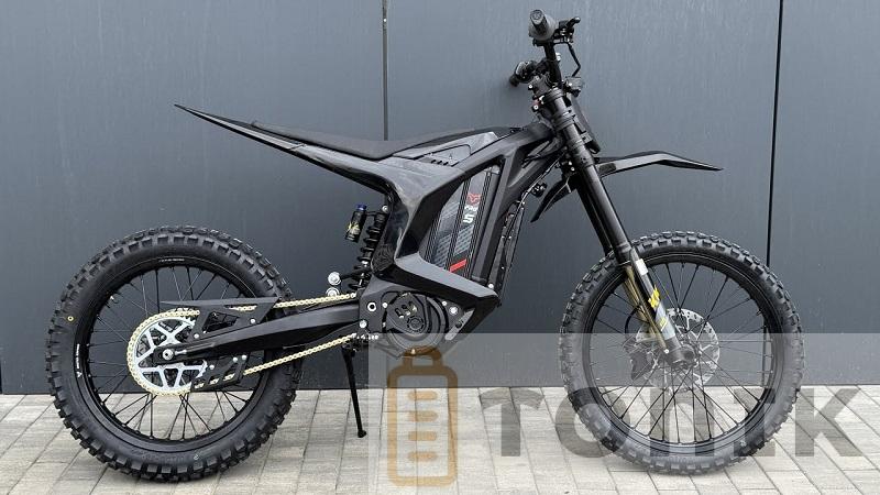 Внедорожный электромотоцикл: как работает, чем отличается от бензинового и кому подходит